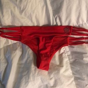 Bikini bottoms, cheeky